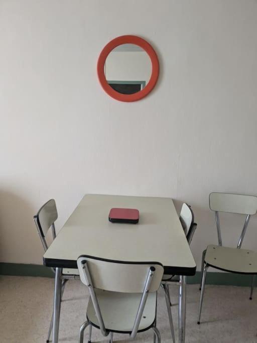 L'Appartement Vintage Issoire Bagian luar foto